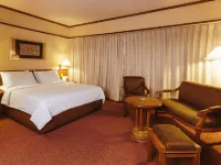 Elmi Hotel Hotels in Genteng