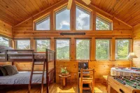 Hunter Jack's - 2 Br Cabin by RedAwning