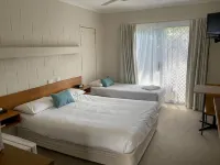 Corlette Palms Motor Inn Hotels in Corlette