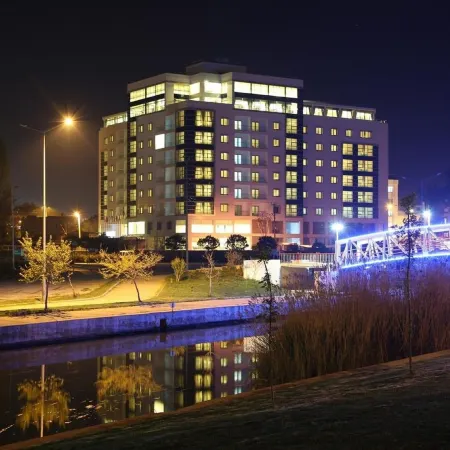 Parion Hotel