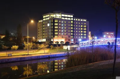 Parion Hotel Hôtels à : 