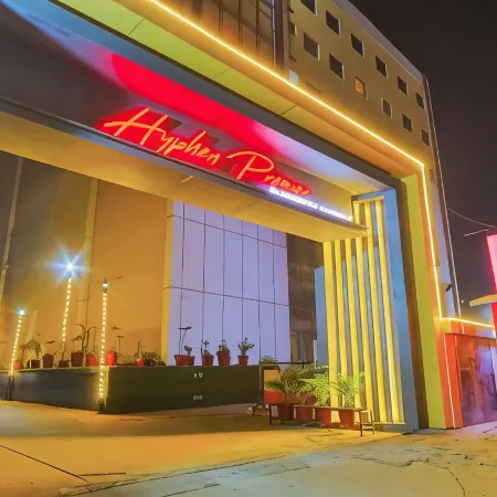 Hyphen Premier-Business Hotel