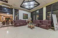 Urbanview Hotel Crown Tasikmalaya by RedDoorz Hotels in Indihiang