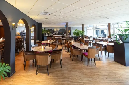 Veluwe Hotel Stakenberg Отели в г. Hulshorst