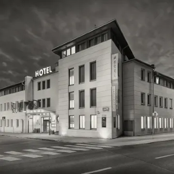 EA Hotel Populus โรงแรมใกล้ปราก-ลิเบน