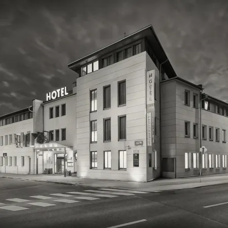EA Hotel Populus Отели рядом с достопримечательностью «Прага 09»