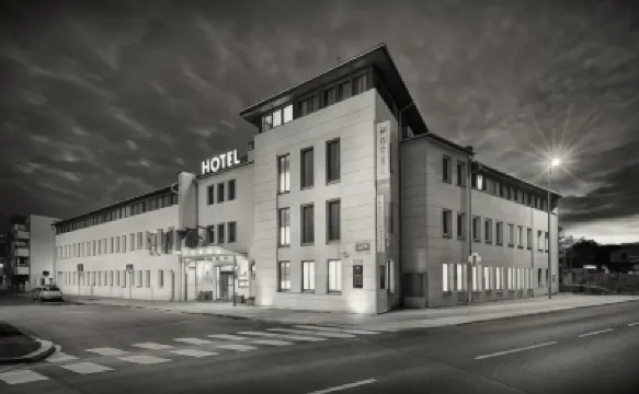 EA Hotel Populus Hotels near Praha - Libeň