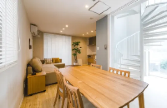 ทริป เบส ฮากาตะเอกิมาเอะ