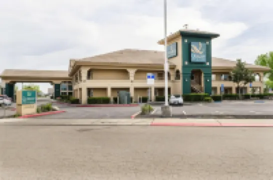 Quality Inn & Suites Lathrop