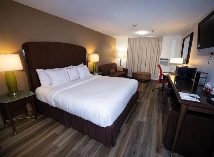 Alliance Hotel & Suites, a Howard Johnson by Wyndham