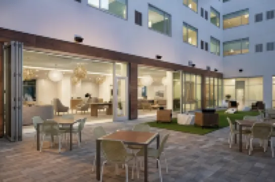 엘리먼트 오스틴 더 도메인