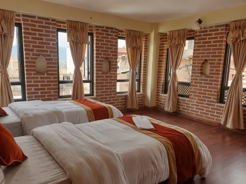 Hotel Layaku Durbar - Mountain view
