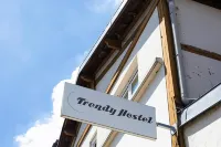 Trendy Hostel Hotels near La Briqueterie