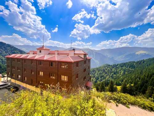 Lahza Hills Resort