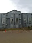 Airport Inn and Suites - parking