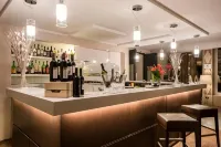FlyOn Hotel & Conference Center - bar