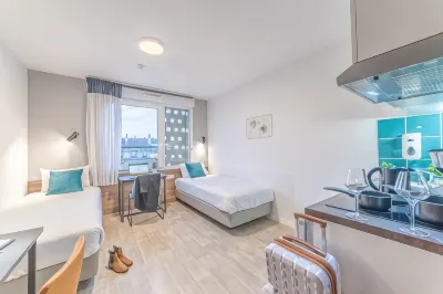 Break & Home Paris Italie Porte de Choisy Hotels near Ivry-sur-Seine railway station