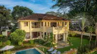 Amritara Poovath Beachfront Heritage