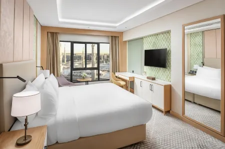 Makarem Haram View Suites Отели рядом с достопримечательностью «Масджид Ал-Киблатейн»