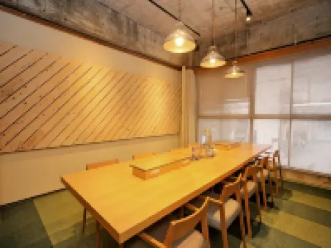 高松胡拉頓艙旅行書本酒店