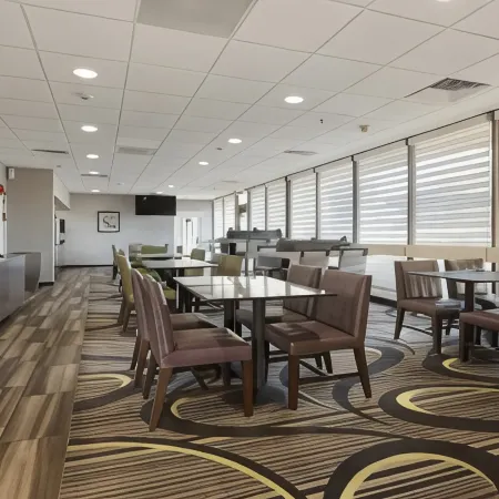 Howard Johnson by Wyndham Sacramento Downtown