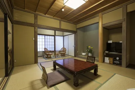 Kominka No Yado Yamashiro Отели в г. Ниситама