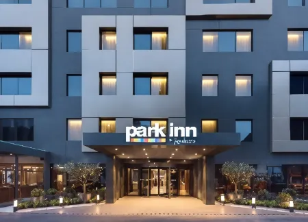 Park Inn by Radisson Istanbul Atasehir Отели рядом с достопримечательностью «Marmara University Institute of Neurological Sciences»