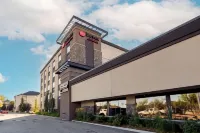 Best Western Premier Denham Inn  Suites Hotels in der Nähe von Leduc. Recreation Centre