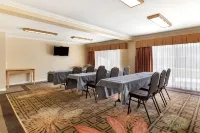 Best Western Plus Garden Court Inn Hotels in Fremont