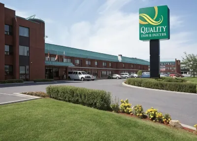 Quality Inn & Suites PE Trudeau Airport Các khách sạn gần Fairview Pointe Claire