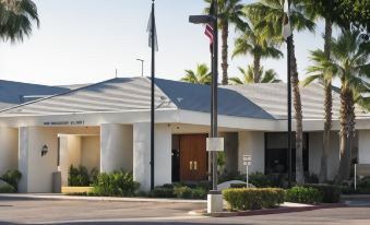 Four Points by Sheraton Bakersfield