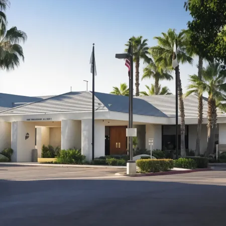 Four Points by Sheraton Bakersfield Отели в г. Керн