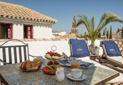 라스 카사스 데 라 후데리아 안뜰