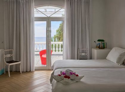 Inn & Art Gallery & Appartments