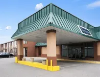 Travelodge by Wyndham Sturgis Hotels in Lima Township