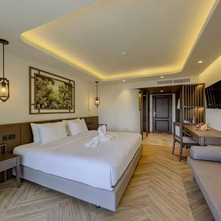 Peach Hill Hotel & Resort
