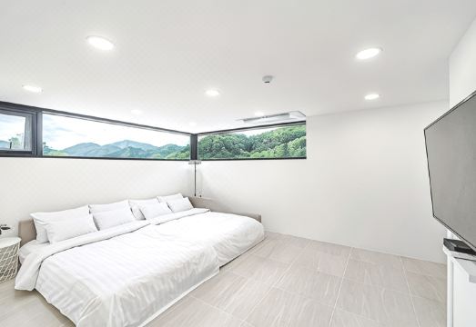 올리브 풀빌라의 풀빌라 외관 또는 실내