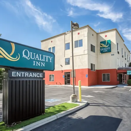Merced Hotel - Gateway to Yosemite