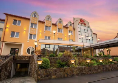 Hotel Maxim Hôtels à : 