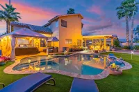 Suite Retreat - Private Courtyard and Pool, Hot Tub and Cabana