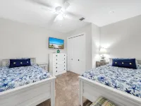 Beautiful Beach Cottage! West End!  3 Blks to Beach! Front & Back Porch! Save $$
