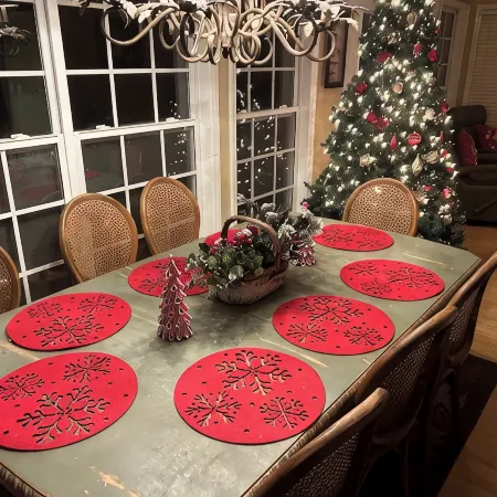 Hannah's Hideaway-3 Miles To Stores, Restaurants, Sleeps 16, No Steps To water!