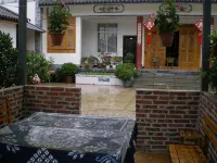 Eryuan Baijuyi Chinese Inn - albergo