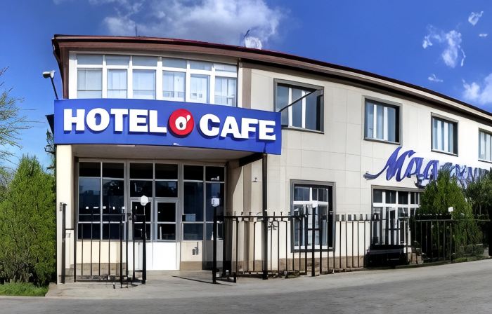 馬達努爾飯店