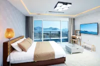 Geoje Island Harakeke Pension (New Swimming Pool Open) - สระว่ายน้ำส่วนตัว