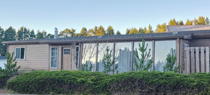 Sandy Pacific Hideaway-hot tub, smart tv, woodstove. 4 bedroom home. Florence,OR Hotels in Florence