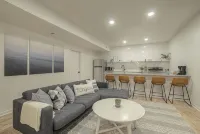 Brand NEW Luxury Scandinavian Style Basement Apartment! - Apartments