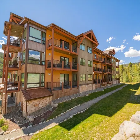 1-bedroom Luxury Ski Retreat in the Heart of Keystone with free electric charger