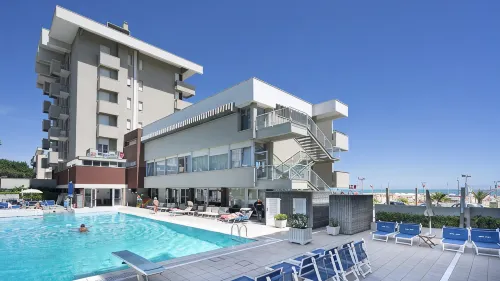 Hotel Ascot & Spa - Infinity Pools