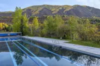 Aspen Meadows Resort - Pools